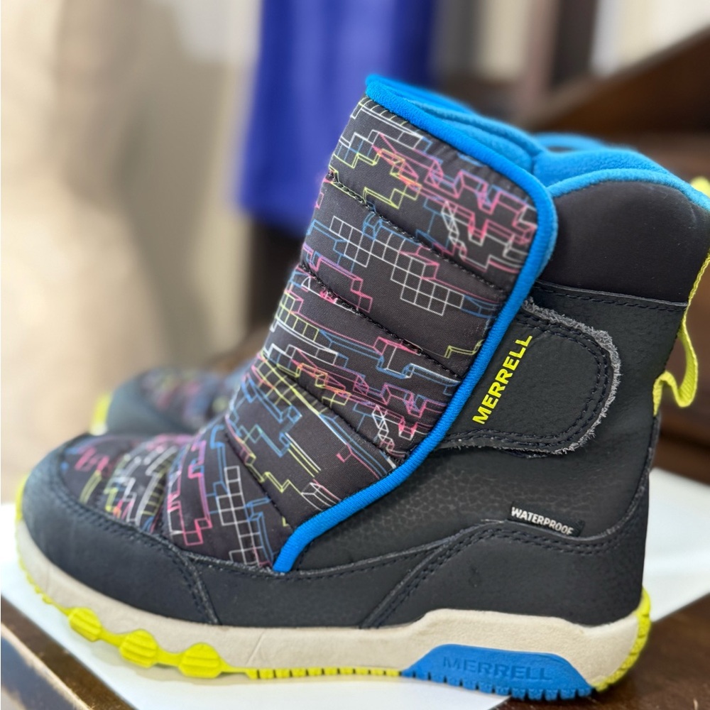 Merrell Kids Freeroam Bare Steps Puffer Boots - Gray w/ Blue & Yellow Accents